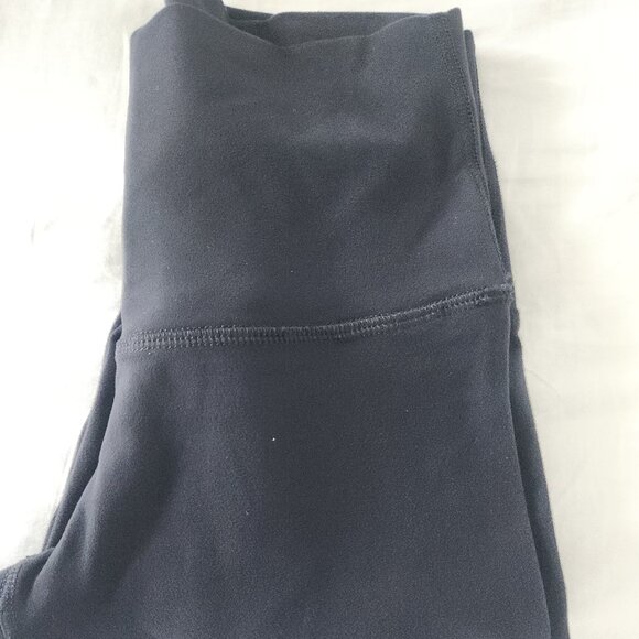 Aritzia leggings - Picture 1 of 6